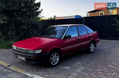 Хэтчбек Toyota Corolla 1990 в 