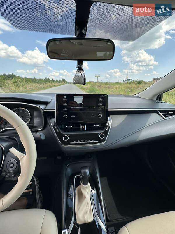 Седан Toyota Corolla 2019 в Умани