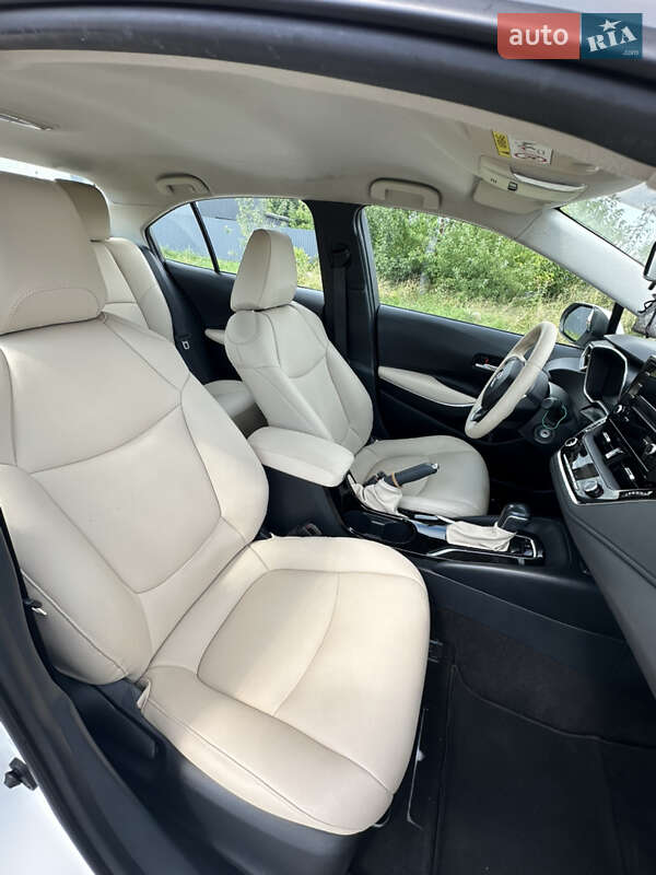 Седан Toyota Corolla 2019 в Умани