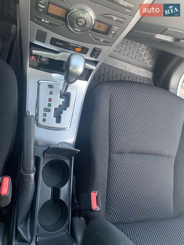 Седан Toyota Corolla 2013 в Києві