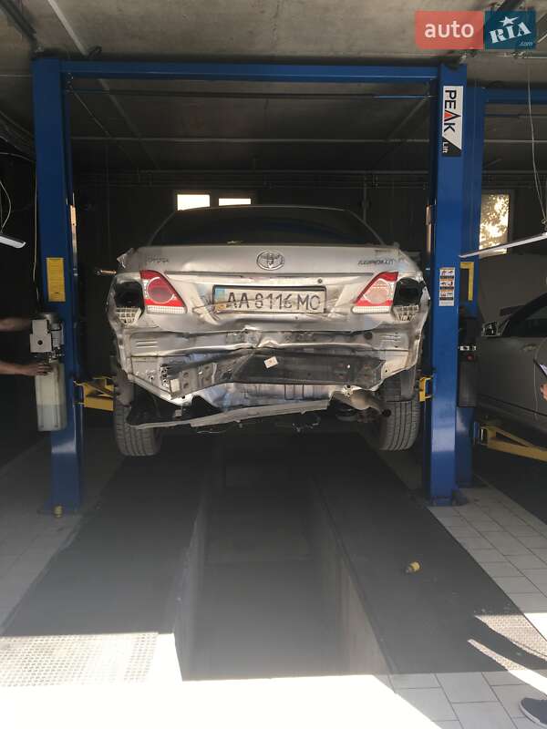 Седан Toyota Corolla 2013 в Києві
