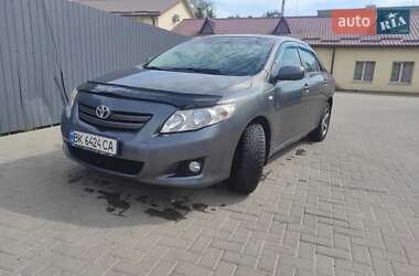 Седан Toyota Corolla 2008 в Нетішині