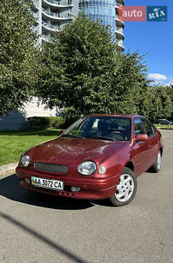 Хэтчбек Toyota Corolla 1999 в Киеве