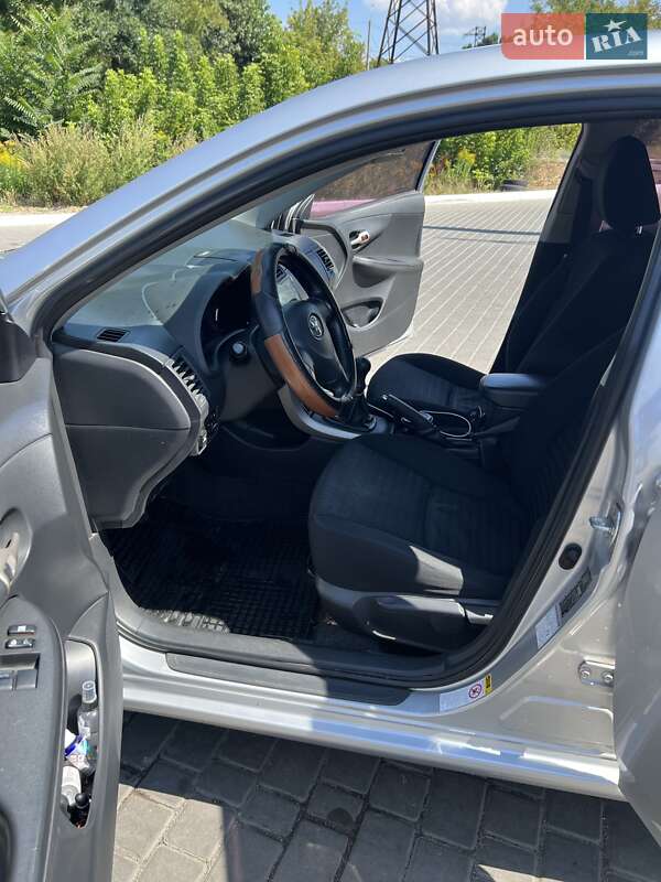 Седан Toyota Corolla 2008 в Днепре фото 6 Седан Toyota Corolla 2008 в Днепре