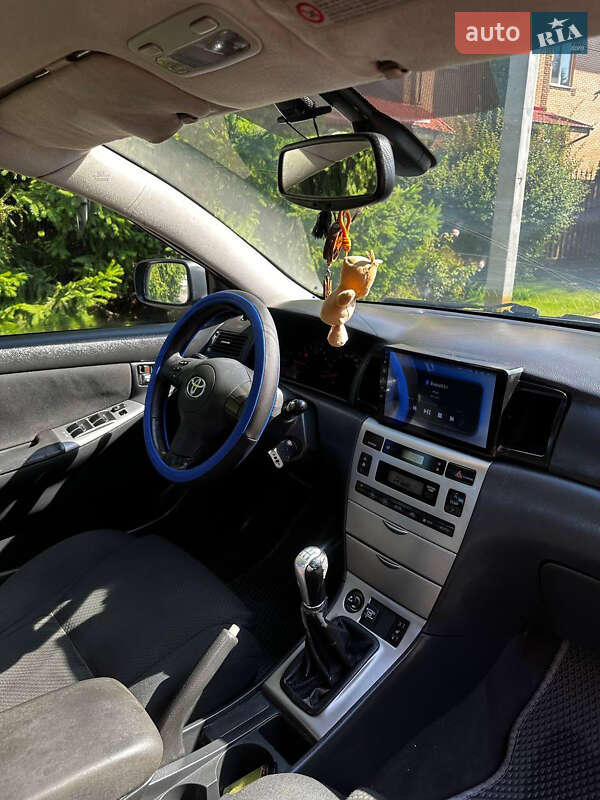 Седан Toyota Corolla 2006 в Киеве