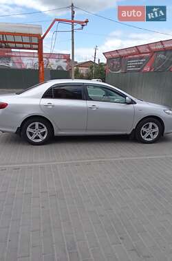 Седан Toyota Corolla 2008 в Полонном