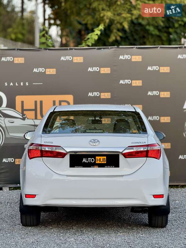 Седан Toyota Corolla 2013 в Харкові