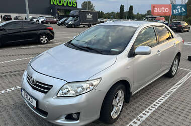 Седан Toyota Corolla 2009 в Вышгороде