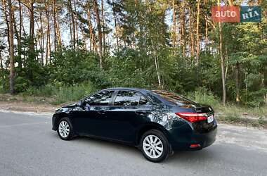 Седан Toyota Corolla 2016 в 