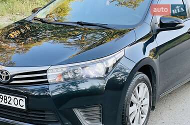 Седан Toyota Corolla 2016 в 