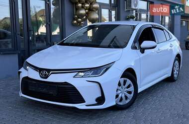 Седан Toyota Corolla 2019 в Виннице