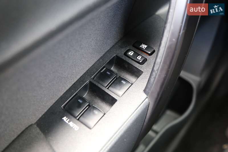 Седан Toyota Corolla 2018 в Києві