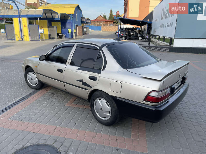 Седан Toyota Corolla 1995 в Тернополе фото 3 Седан Toyota Corolla 1995 в Тернополе