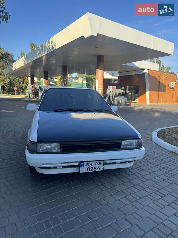 Купе Toyota Corolla 1987 в Одессе