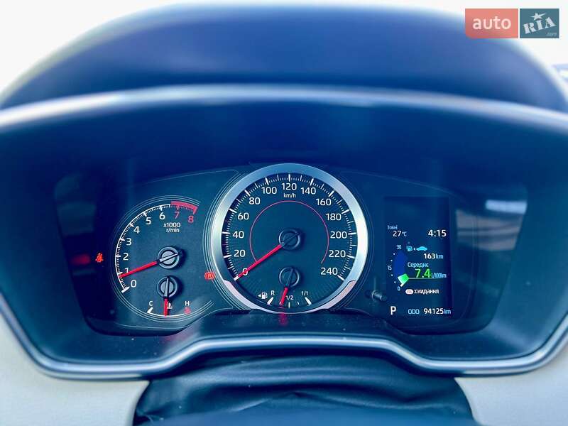 Седан Toyota Corolla 2019 в Киеве