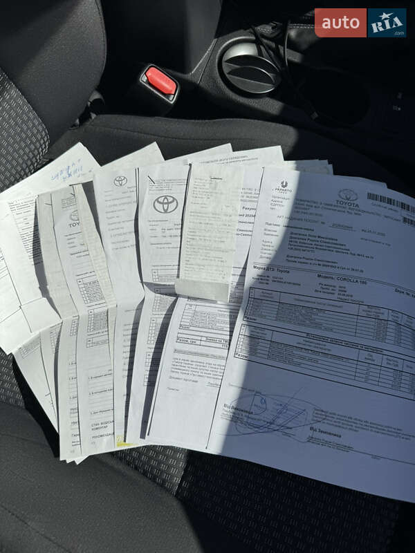 Седан Toyota Corolla 2016 в Киеве