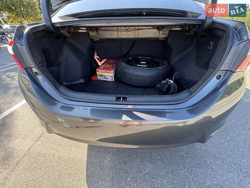 Седан Toyota Corolla 2017 в Буче