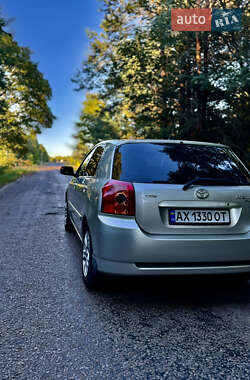 Хетчбек Toyota Corolla 2004 в Ріпках