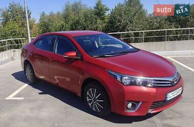 Седан Toyota Corolla 2015 в Киеве