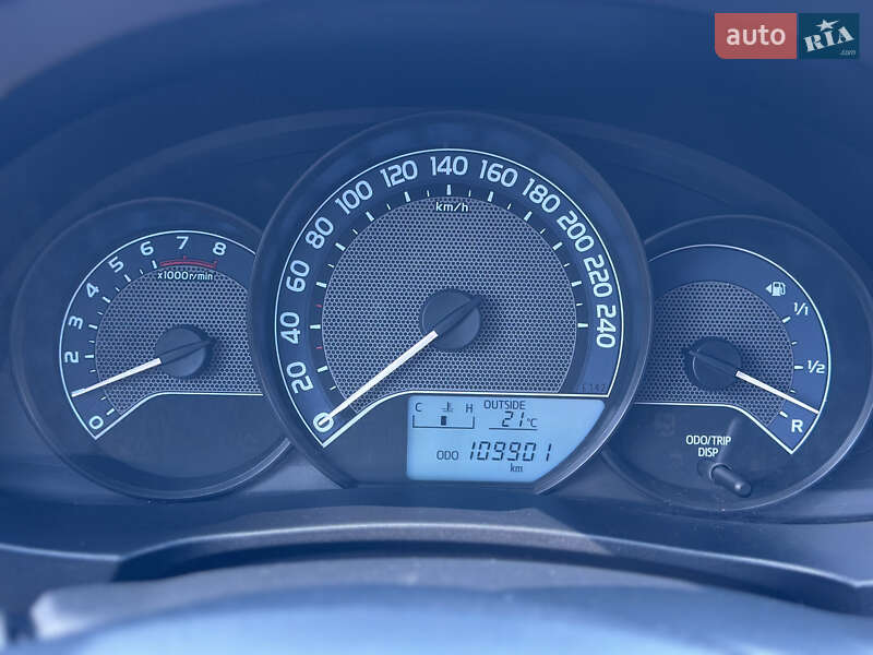 Седан Toyota Corolla 2013 в Вінниці фото 8 Седан Toyota Corolla 2013 в Вінниці