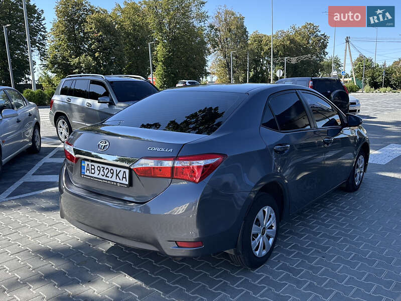 Седан Toyota Corolla 2013 в Вінниці фото 5 Седан Toyota Corolla 2013 в Вінниці