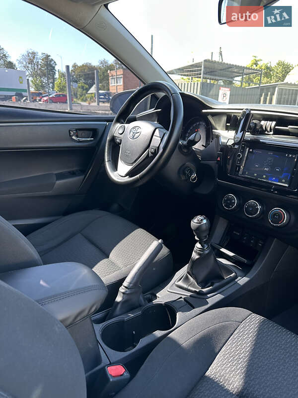 Седан Toyota Corolla 2013 в Вінниці фото 11 Седан Toyota Corolla 2013 в Вінниці