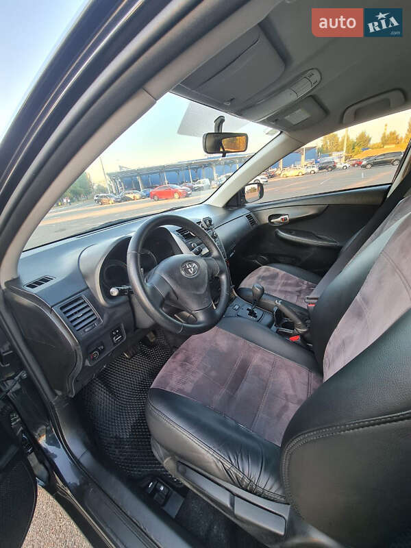 Седан Toyota Corolla 2008 в Києві