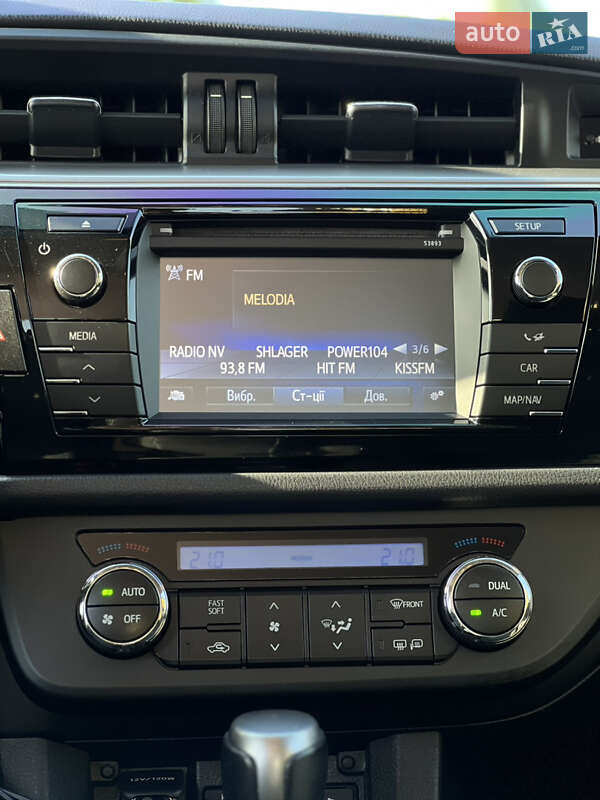 Седан Toyota Corolla 2015 в Києві фото 21 Седан Toyota Corolla 2015 в Києві