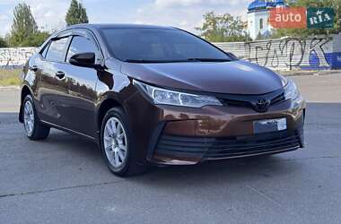 Седан Toyota Corolla 2016 в Кривом Роге