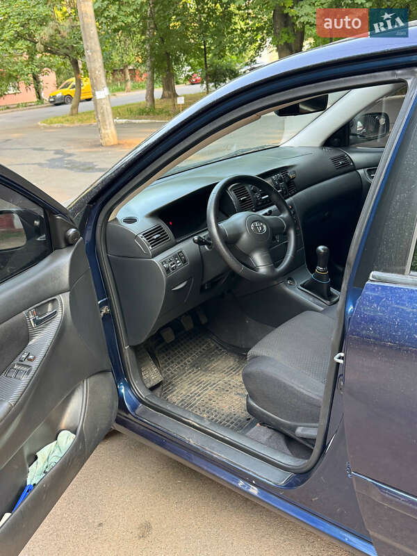 Седан Toyota Corolla 2005 в Одесі