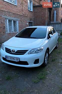 Седан Toyota Corolla 2012 в Полтаве