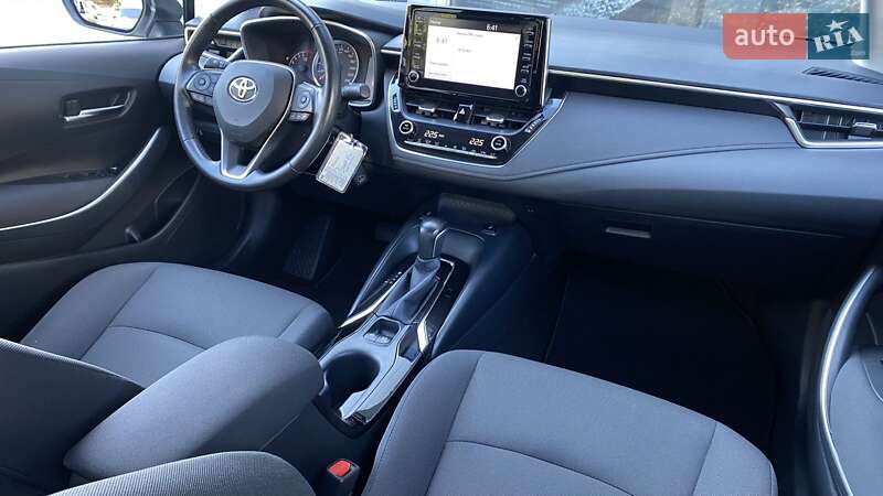 Седан Toyota Corolla 2020 в Одессе