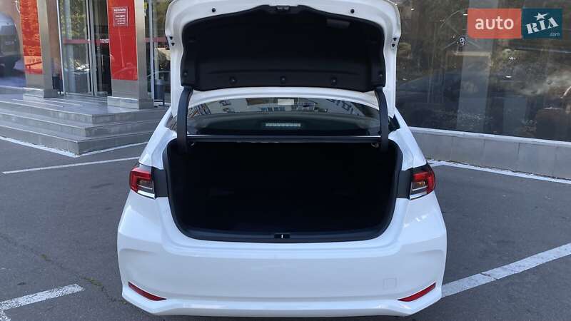 Седан Toyota Corolla 2020 в Одессе