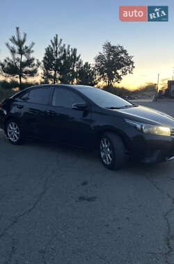 Седан Toyota Corolla 2016 в 