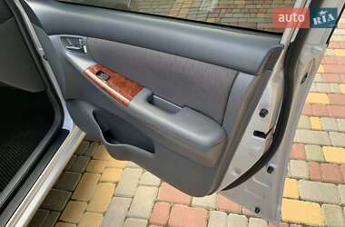 Седан Toyota Corolla 2006 в 