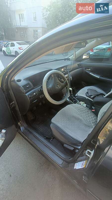 Універсал Toyota Corolla 2004 в Дніпрі
