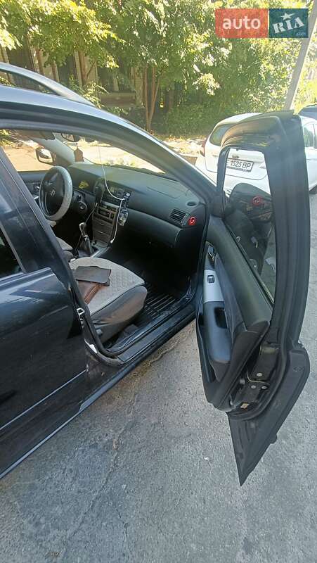 Універсал Toyota Corolla 2004 в Дніпрі