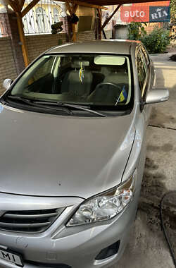 Седан Toyota Corolla 2010 в 