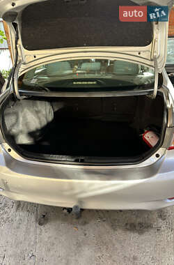 Седан Toyota Corolla 2010 в 