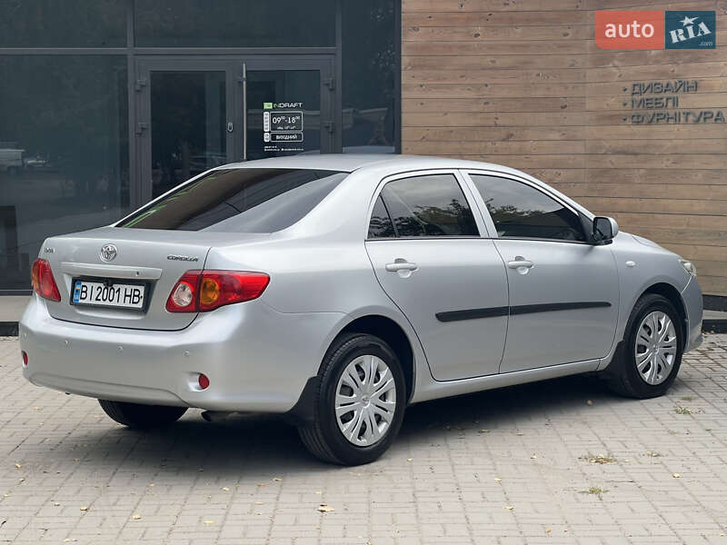 Седан Toyota Corolla 2008 в Черкассах