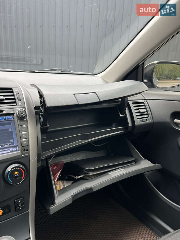 Седан Toyota Corolla 2008 в Черкассах