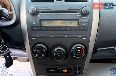 Седан Toyota Corolla 2007 в 
