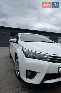 Седан Toyota Corolla 2014 в Шептицькому