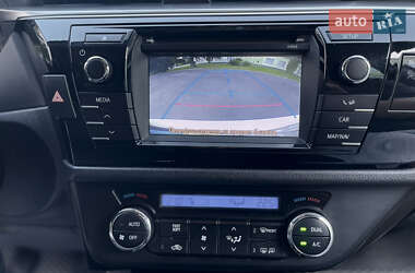 Седан Toyota Corolla 2014 в 