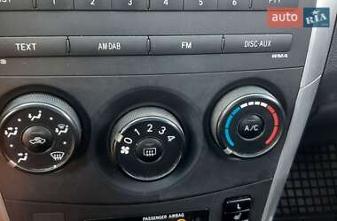 Седан Toyota Corolla 2012 в 