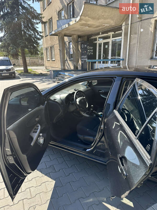 Седан Toyota Corolla 2008 в Луцке фото 9 Седан Toyota Corolla 2008 в Луцке