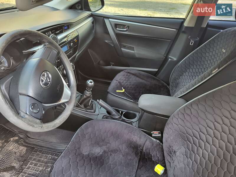 Toyota Corolla 2013