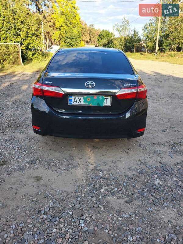 Седан Toyota Corolla 2013 в Харькове фото 2 Седан Toyota Corolla 2013 в Харькове