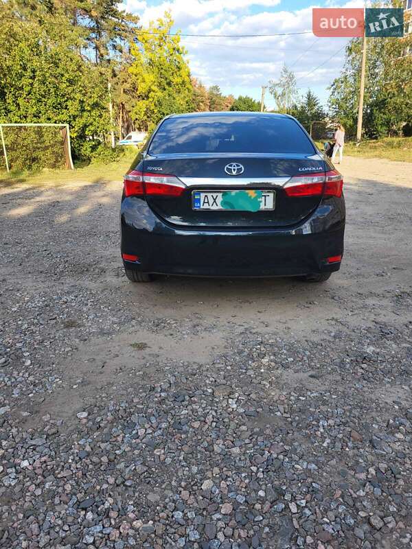Седан Toyota Corolla 2013 в Харькове фото 9 Седан Toyota Corolla 2013 в Харькове