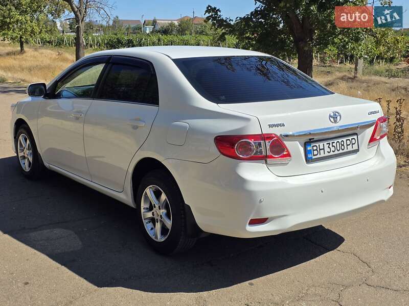 Седан Toyota Corolla 2012 в Одессе